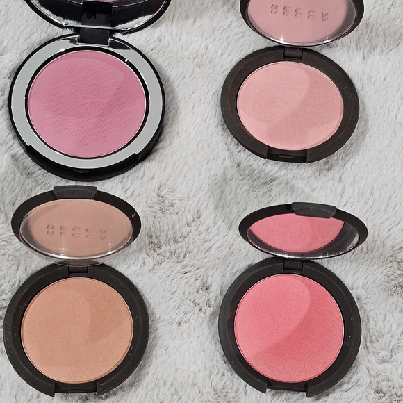 Becca Mineral And IT Cosmetics Blush Bundle - Picture 3 of 5